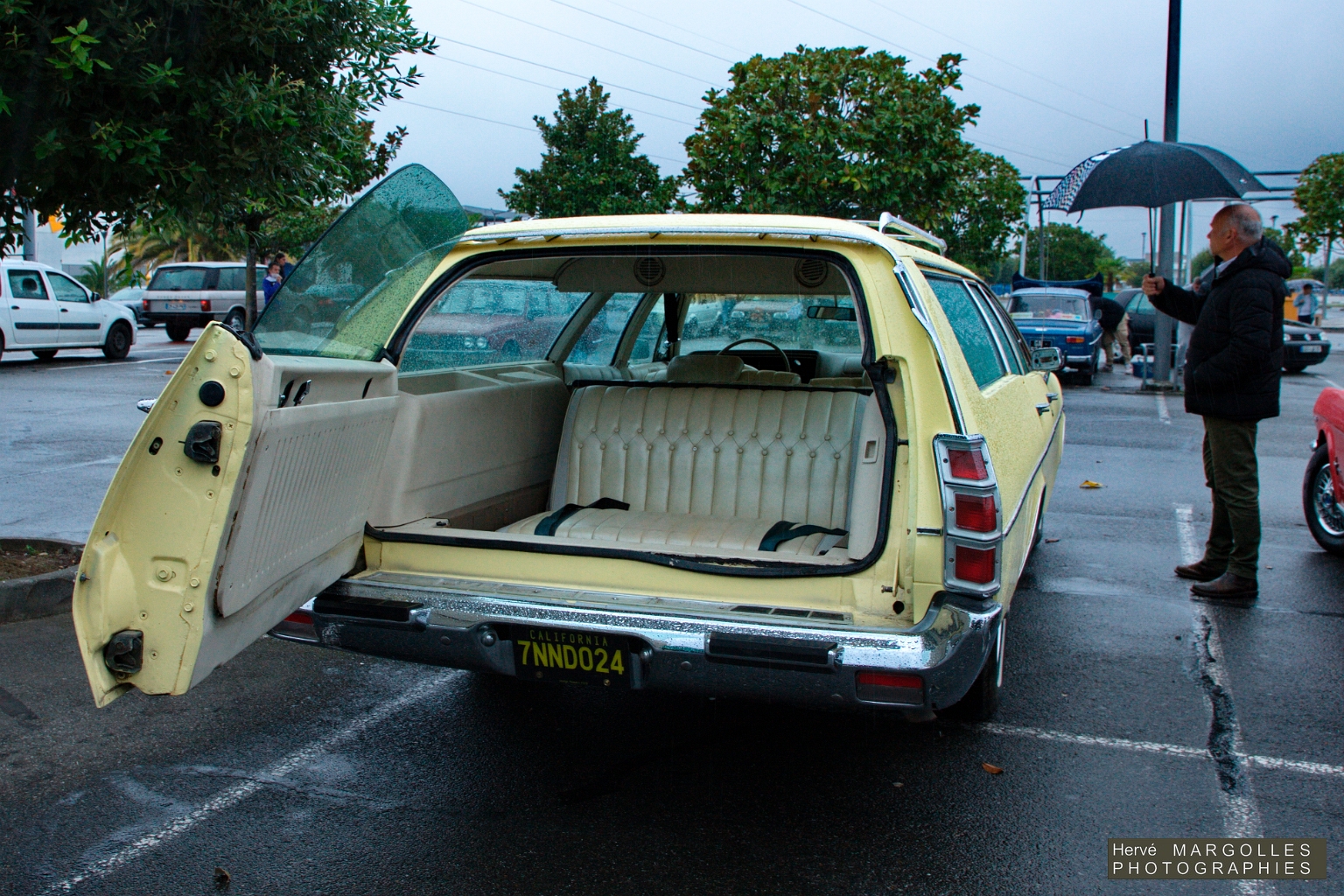 Dodge Monaco 1973 wagon-04.jpg